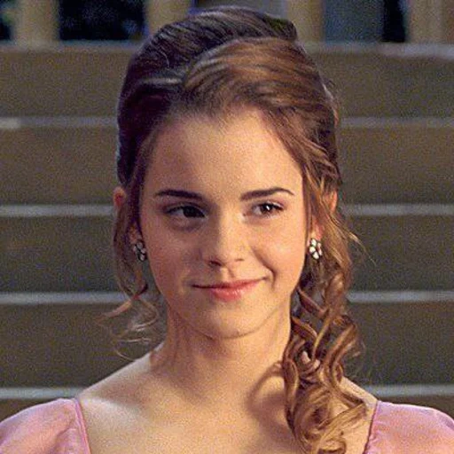 emma watson, hermione's hairstyle, hermione granger, harry potter hermione granger, hermione granger christmas ball