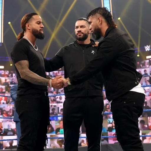 twitter, yegor letov, roman raines, wwe smackdown, fiction de raines jay uso 2021