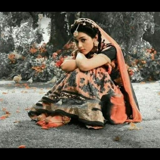 radha, young woman, p v acharya, wind khanna minakshi sheshadri movie crime 1990