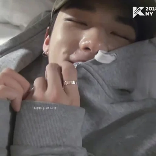 human, with hyun-jin, hyunzhin is sleepy, korean actors, hwan hyunzhin is sleeping