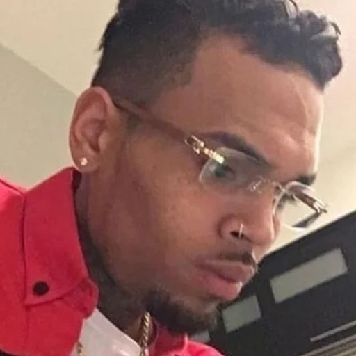 semilir, chris brown, chris brown x, chris brown 2022, rambut chris brown