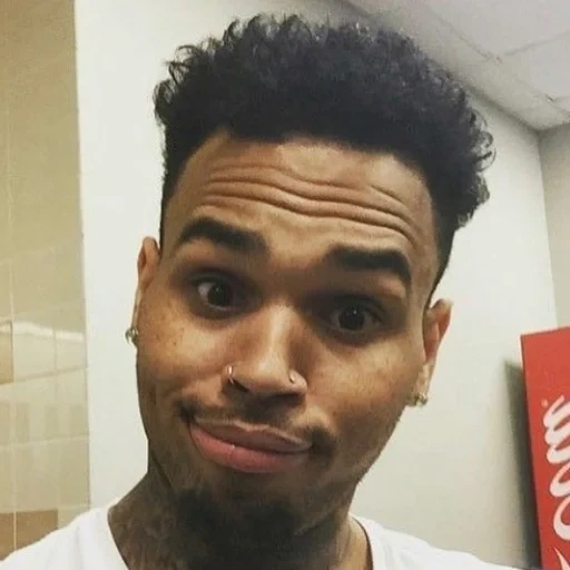 viso, twitter, il maschio, chris brown, chris brown x