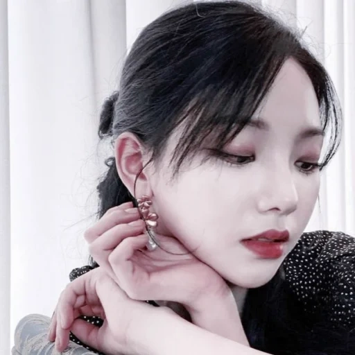 karina yoo, koreanisches make up, asiatische mädchen, isabelle lightwood, schöne asiatische mädchen