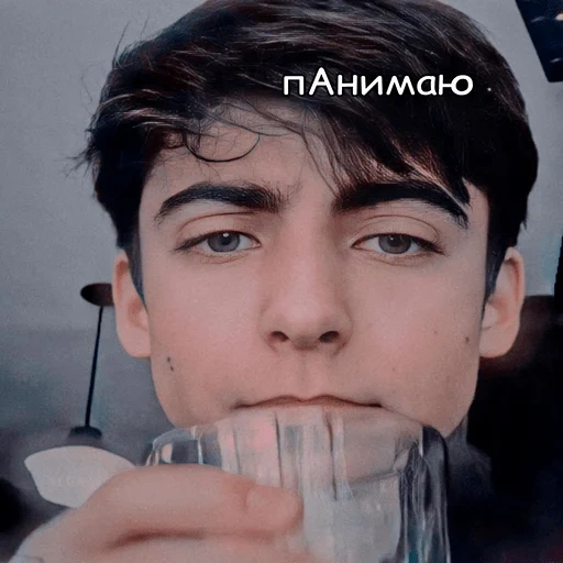 парень, парни красивые, aidan gallagher, знаменитые парни, актеры знаменитые