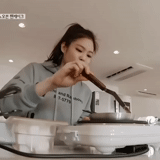 asiático, pessoas, menina, jenny está cozinhando, menina asiática