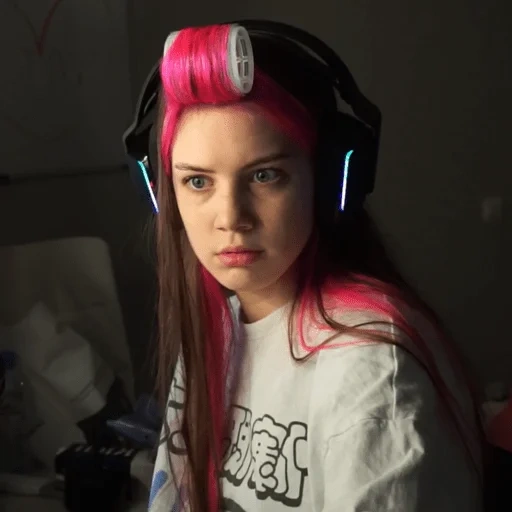 the face, the people, the girl, the streamer girl, hübsches mädchen