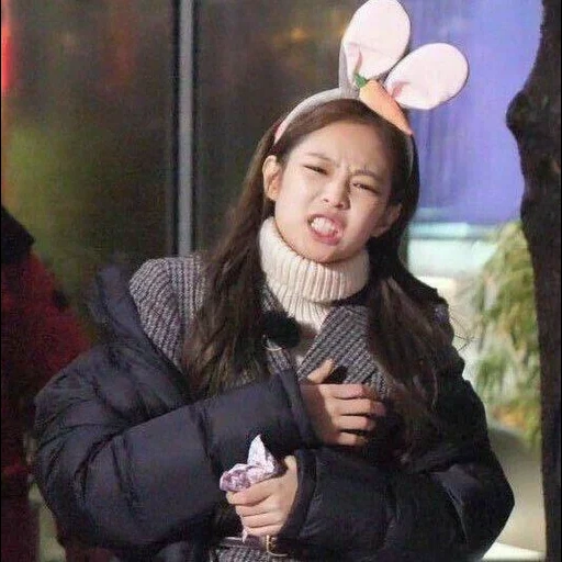 jennie, kim jennie, polvere nera, jin jenny, blackpink jennie