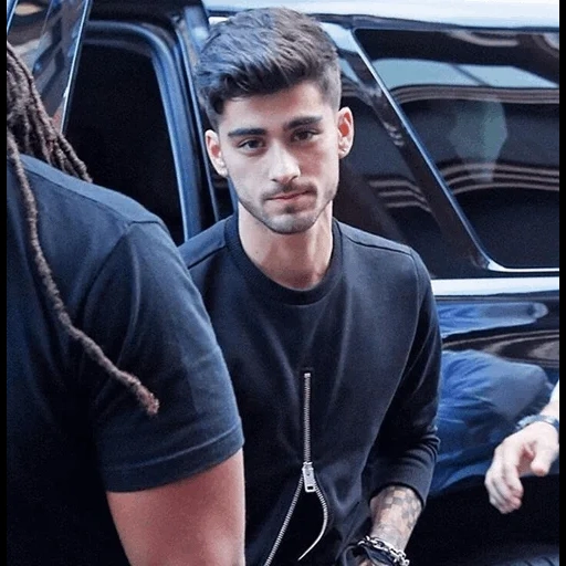 zayn, зейн малик, zayn 2019, one direction найл, мужские прически