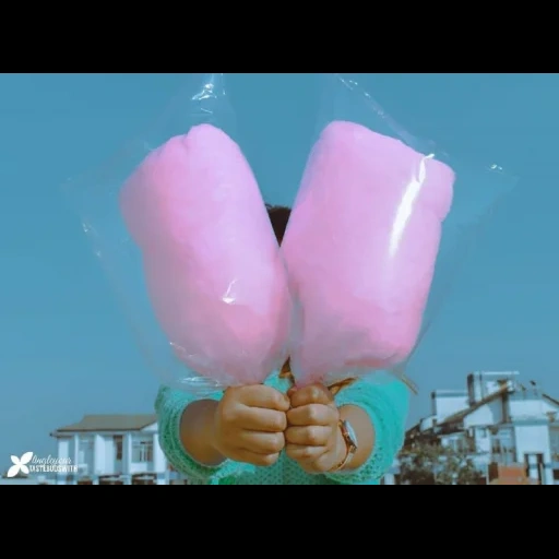 игрушка, сладкая вата, сахарная вата, candy crush saga, film the pink cloud 2021
