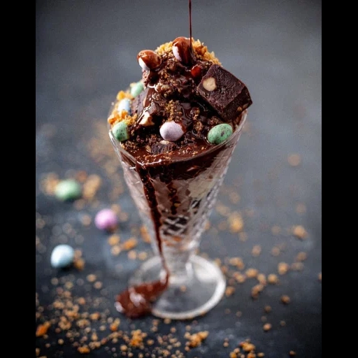 предметы столе, десерт мороженое, шоколадный десерт, шоколадный милкшейк, шоколадное мороженое