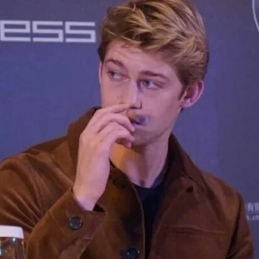 guy, nice guys, press conference, actor thomas sangster, love everlasting film 2016 lucky blue smith
