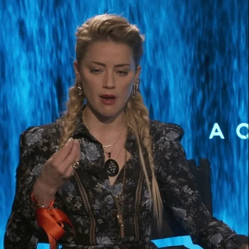 amber hurd, rainha âmbar, filme de acampamento mágico, guzel khasanova 2017, amber heard e patrick wilson