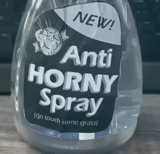 la spray, la restituzione, la bottiglia, le citazioni sono divertenti, anti horney spray