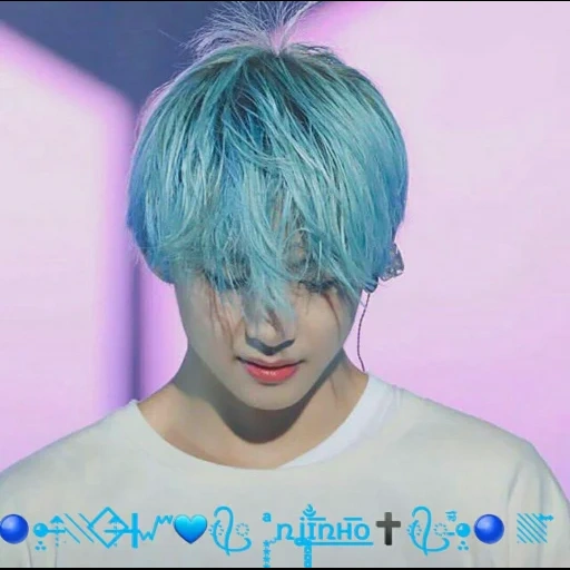 taehyung, kim tae-hyun, taehyung bts, cabello azul de taiheng, chimin cabello azul