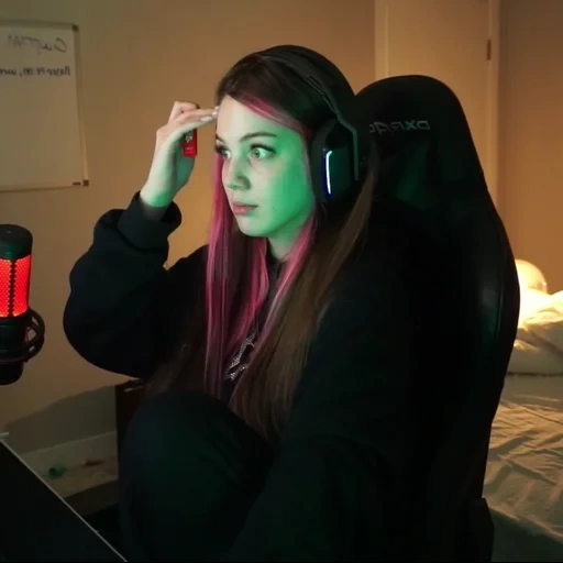 junge frau, zwölftelstreamer, twich strimmershi, schöne mädchen, schöne mädchen