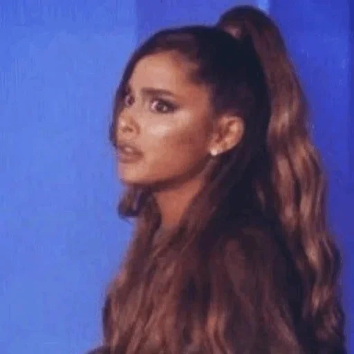 arianna, ariana grande, ariane grande meme, ariane grande mema, ariane grande 2020 drôle