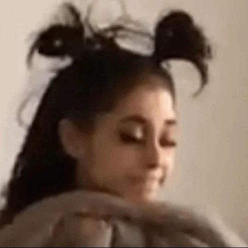 children, beam head, ariana grande, two bunches of head, ariana grande cute