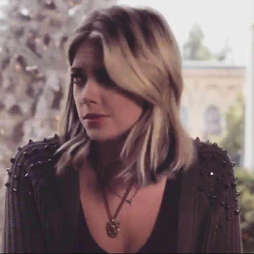 filles, ashley benson, kara hannah marin, bloomington films 2010, vander woodsen serena