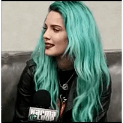 halsey, young woman, green hair, green hair color, mint gray hair color