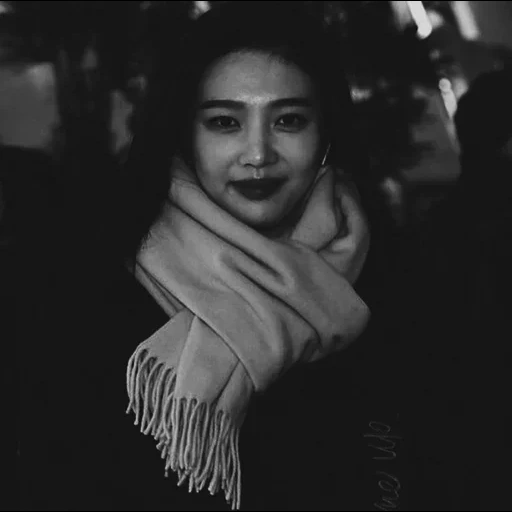 gli asiatici, l'attrice, muriel dacq, album elissa 2020, marina breeze singer