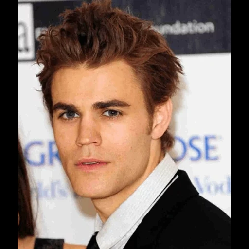 paul wesley, stefan salvatore, profilo paul wesley, paul wesley kay jay, paul wesley bello