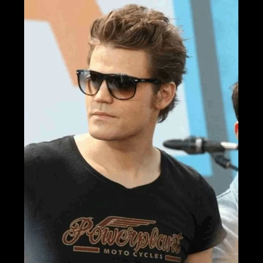 paul wesley, diários de vampiros, stefan salvatore, paul wesley óculos ensolarados