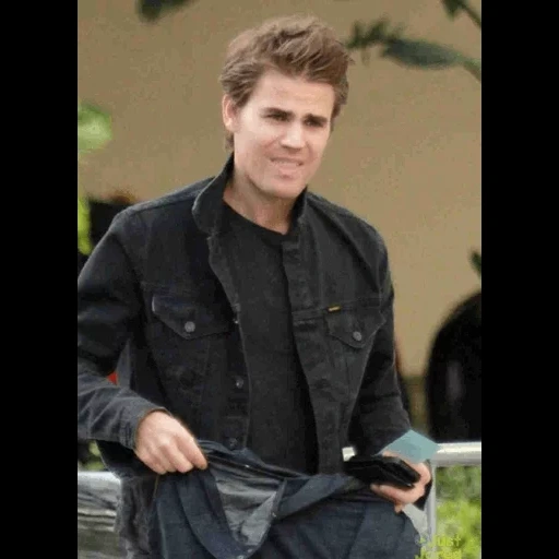 paul wesley, juste jared jr, stefan salvatore, chad michael murray 2020, manteau stefan salvatore