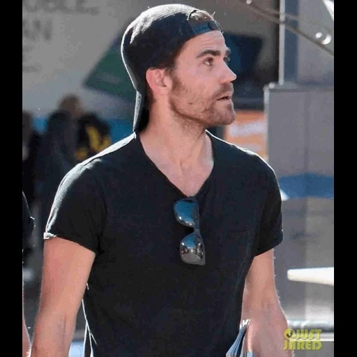 paul wesley, just jared, fibi tonkin, paul wesley beard, fibi tonkin tom felton