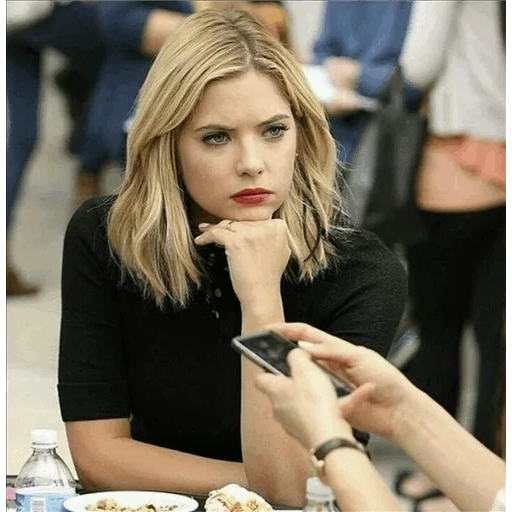 enin marin, ashley benson, entertainment, schöne mädchen, die sterne sind 19