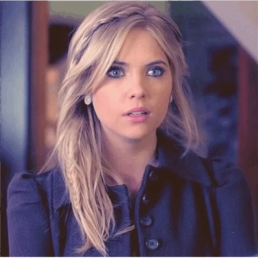 hannah marin, ashley benson, ashlinn brooke, pretty little liars, sarah michelle gellar