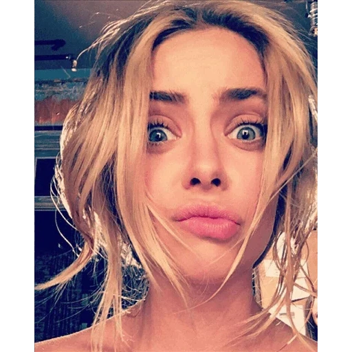 девушка, эшли бенсон, кристен стюарт, девушка красивая, ashley benson 2021