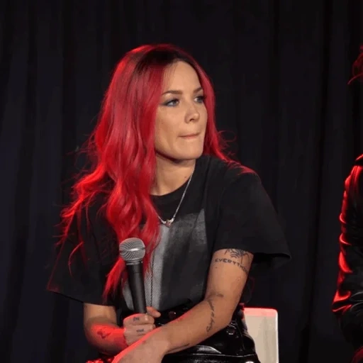 gadis, jenna marbles, charlotte wessels, gadis-gadis populer, holsey berambut merah