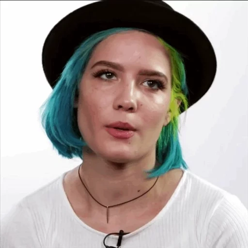 halsey, benny blanco, badrans horsey, halsey interview, interview and reading by horsey