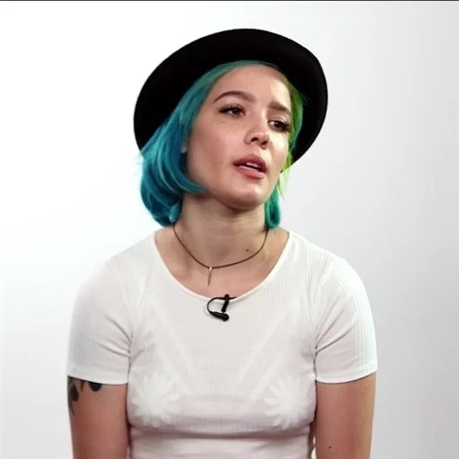halsey, girl, alanis horzi, halsey interview, interview and reading by horsey