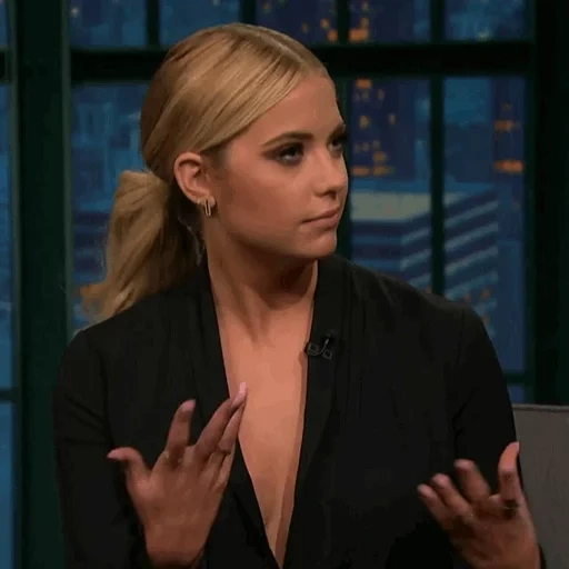 meme, di lei, ashley benson, gif tony francis, intervista a jennifer lawrence con i sottotitoli russi 2020