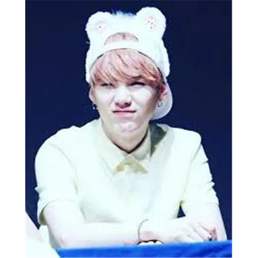 suga, bts suga, yoongi bts, bangtan boys, rongji mécontent