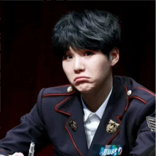 suga, yoongi, min yongi, yoongi bts, min yongi suga