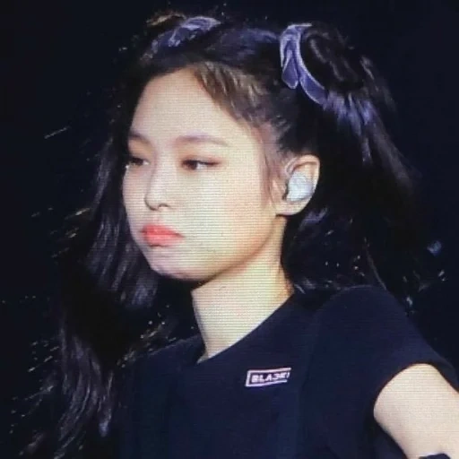 kim jisu, jenny kim, hitam pink, jennie blackpink, versi seluler