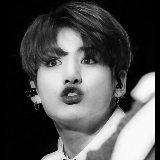 чонгук, чон чонгук, bts jungkook, jungkook lips, чонгук журнала gq