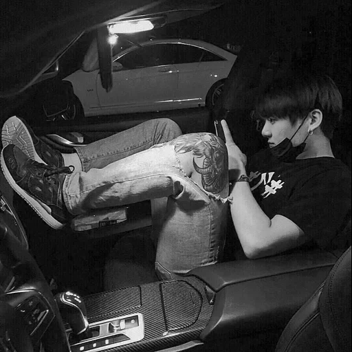 jung jungkook, ragazzi di bangtan, jungkook fox car, suleimanov magomed 26 anni, chiruligim gulim kozlaring nega yosh