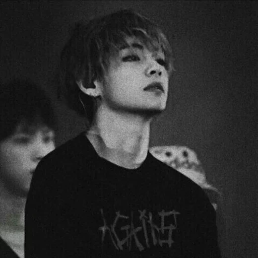 тэхен, taehyung, ким тэ хён, ким тэхен чб, ким тэхён эстетика чёрный