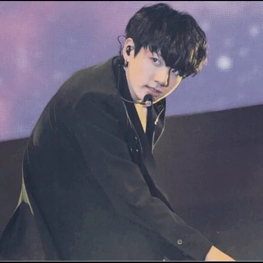 jung jungkook, jungkook bts, jungkook suave, bts yungi preto, atores coreanos