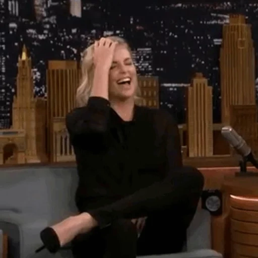 amy, adesso, altre ragazze, jennifer lawrence shaw jimmy, jennifer lawrence jimmy fallon show