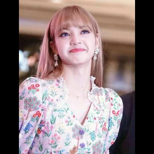 hitam pink, anak laki laki bangtan, lalisa manoban, lisa blackpink, lalisa manoban menangis