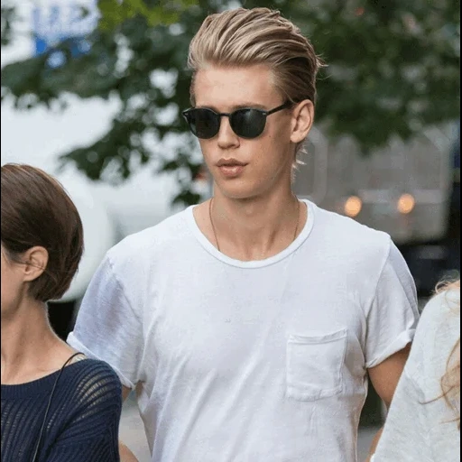 butler austin, fashion model, fashion style, carrie's diary, chic austin butler ring