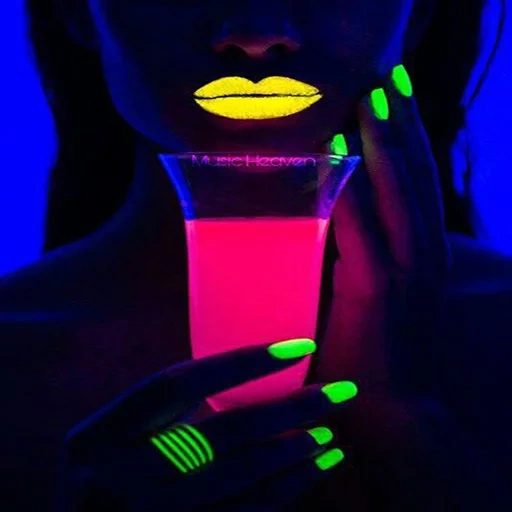 neon, labbra al neon, colore neon, labbra di illuminazione, cosmetici al neon