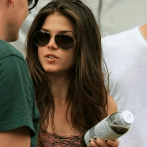 celena gomez, mary afgropoulos, marie avgeropoulos hot, bob marley mary ogropoulos, marie augeropoulos 2020 engordando