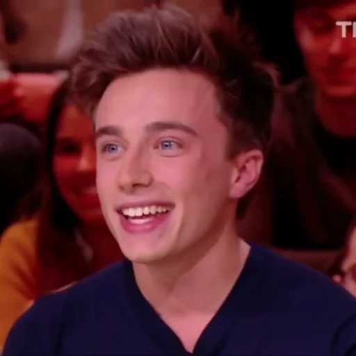 skam france, axel auriant, tyrus andimack, sorriso de axel auriant, orientação de axel auriant