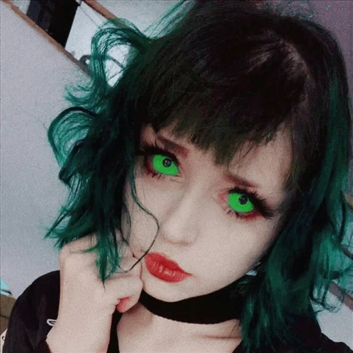 humain, jeune femme, cheveux verts, maquillage d'halloween, maquillage gothique