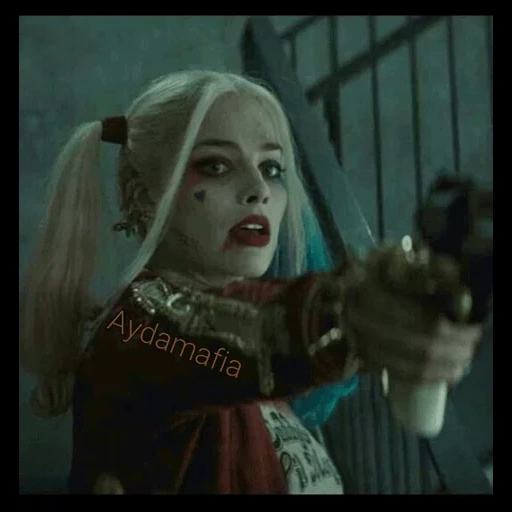 harley quinn, pasukan suicide, harley quinn joker, misi detasemen bunuh diri, misi detasemen bunuh diri